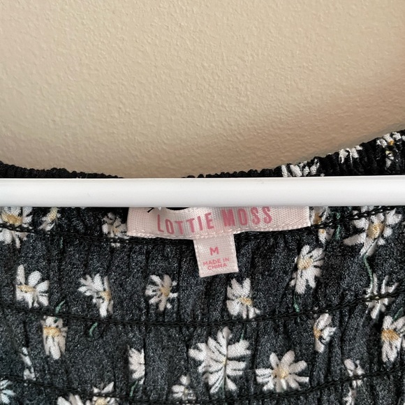 Pacsun Lottie Moss Black Daisy Smocked Peplum Top - Picture 2 of 2